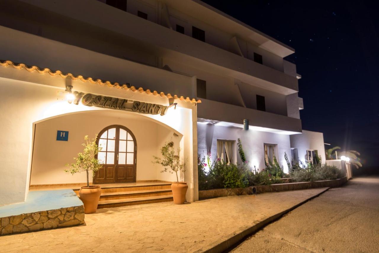 Hostal Santi Es Caló Extérieur photo