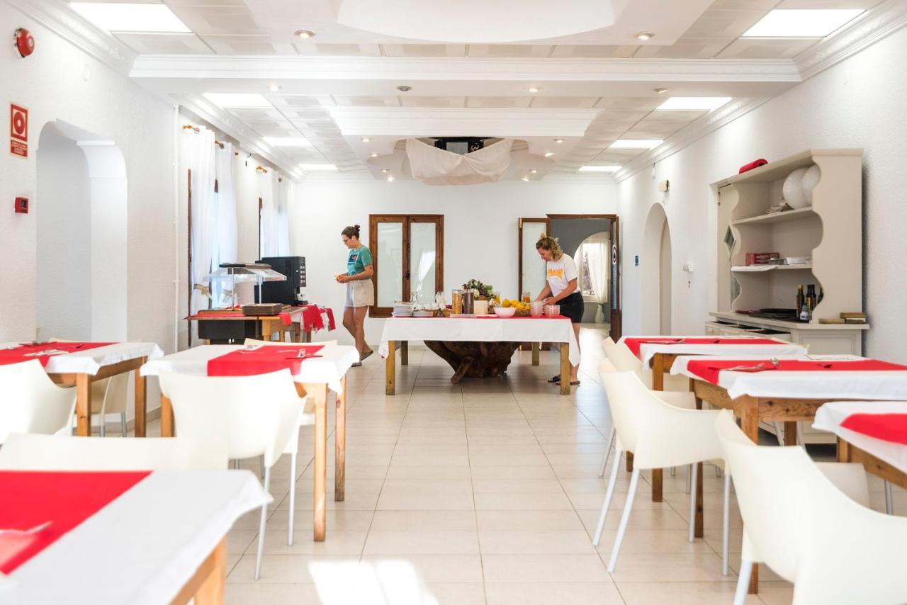 Hostal Santi Es Caló Extérieur photo